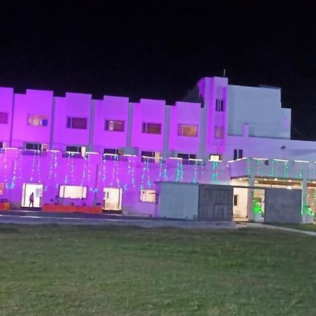 Hotel Savitri Signature Narsinghpur Luaran gambar