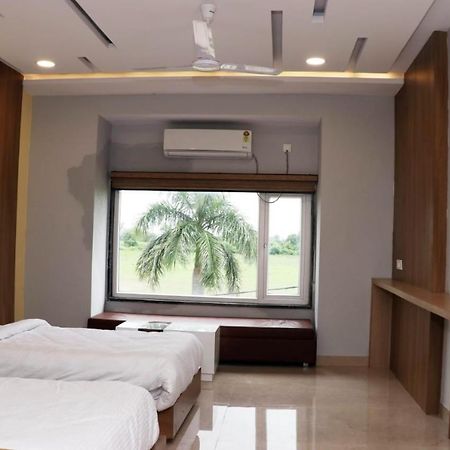 Hotel Savitri Signature Narsinghpur Luaran gambar