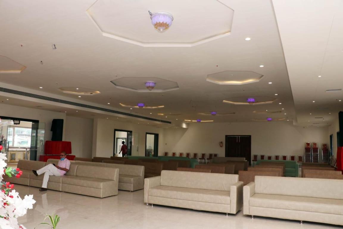 Hotel Savitri Signature Narsinghpur Luaran gambar